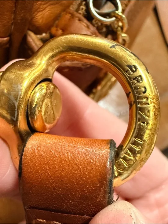 Gucci Leather Crossbody Bag with Sherry Web and Leather Strap - Picture 13 of 16